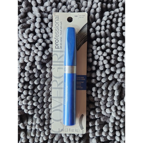 COVERGIRL Other - COVERGIRL Professional All-in-One Mascara Curved Brush 100 Very Black‎ .3 oz.NEW
